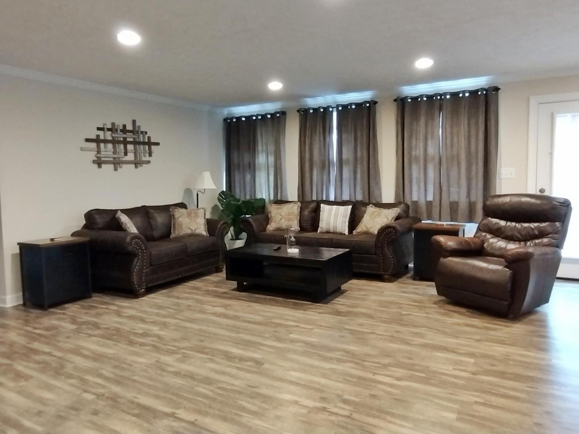 Backwoods Family Getaway! 3 Bedroom House! Yanceyville Exterior photo